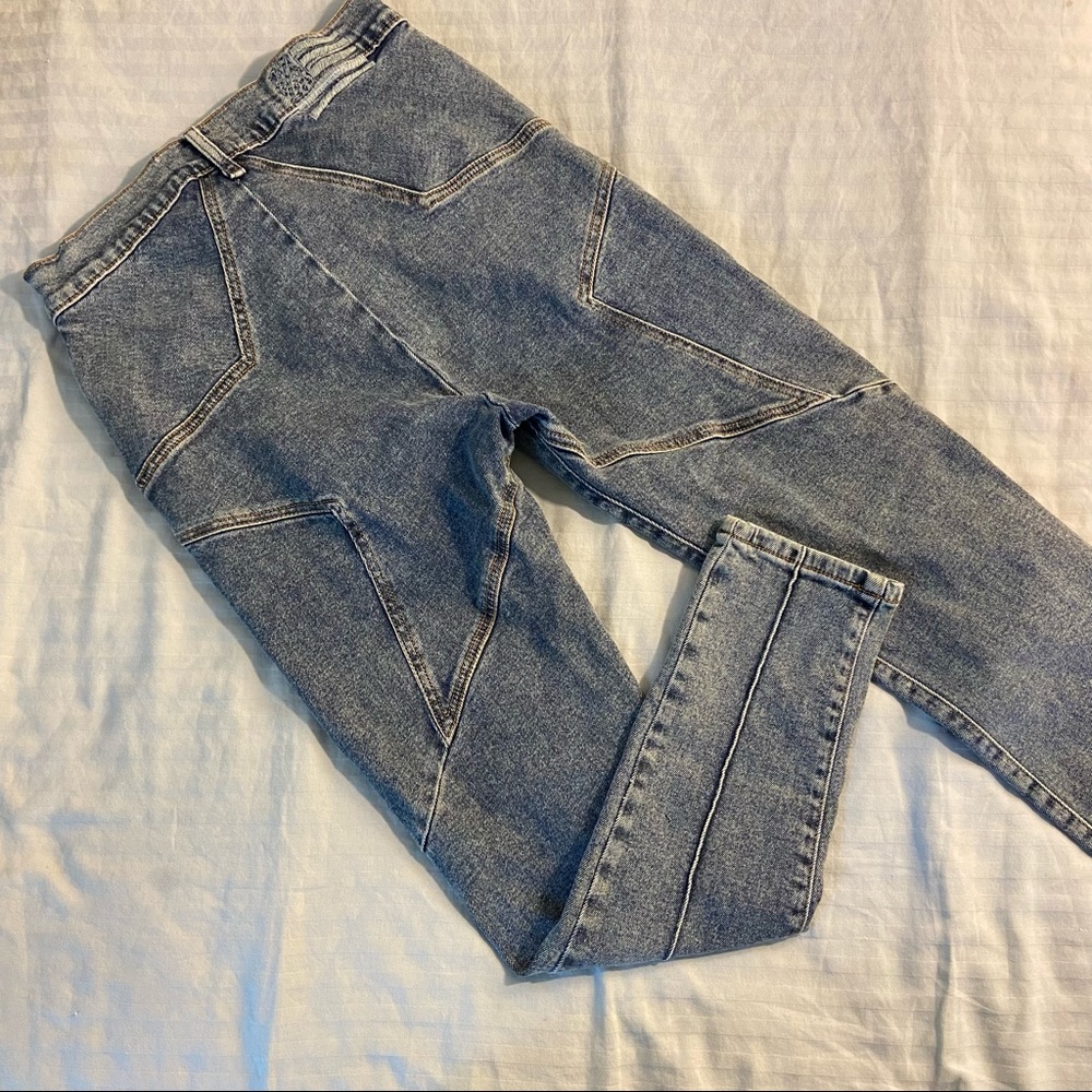 Revice• Venus Crop Star Butt Jeans - Picture 6 of 8